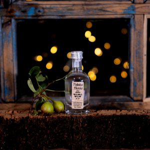 Pălincă de Pere Sălbatice din Șinteu – 200 ml, 48°